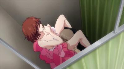 在最后一班火车之后在胶囊旅馆02。